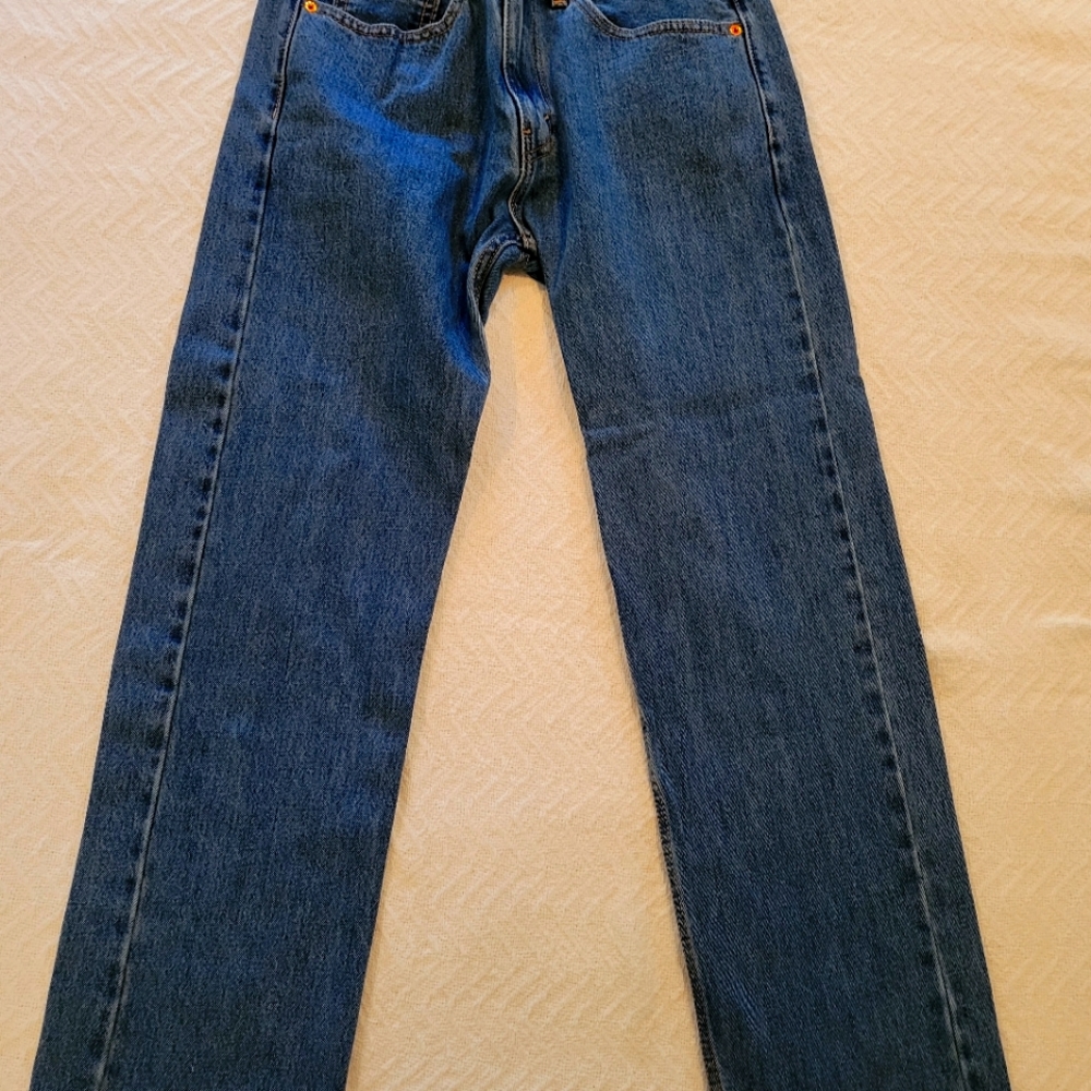 Women's Levi Jeans